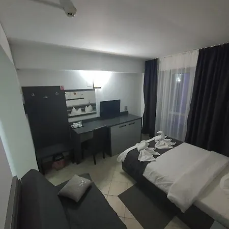 Blue Lagoon Πανσιόν