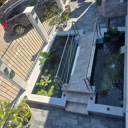 Blue Lagoon Πανσιόν 3*